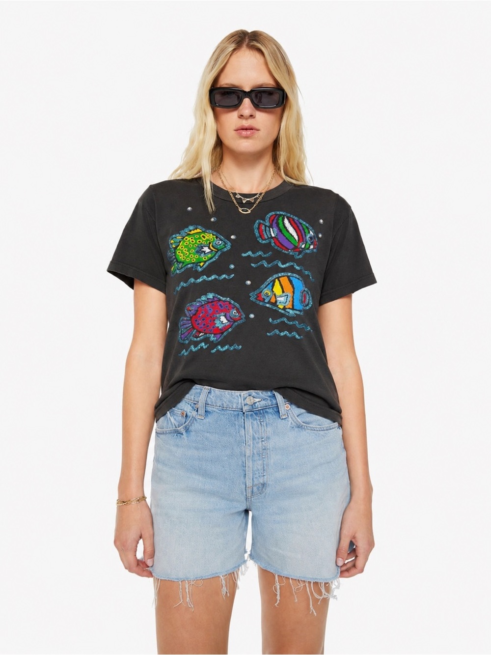 Vintage 1991 Single Stitch Fish Embellished Crewneck Tee Shirt Short Sleeve 1074